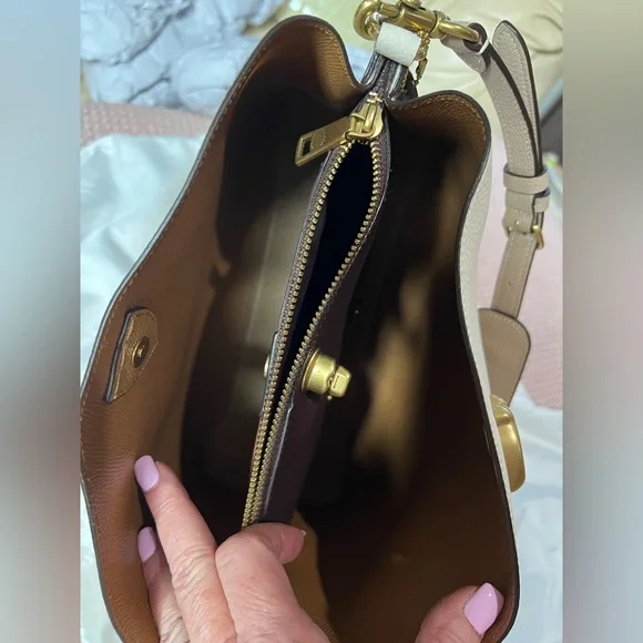 Coach Willow Leather Colorblock - Picture 9 of 12